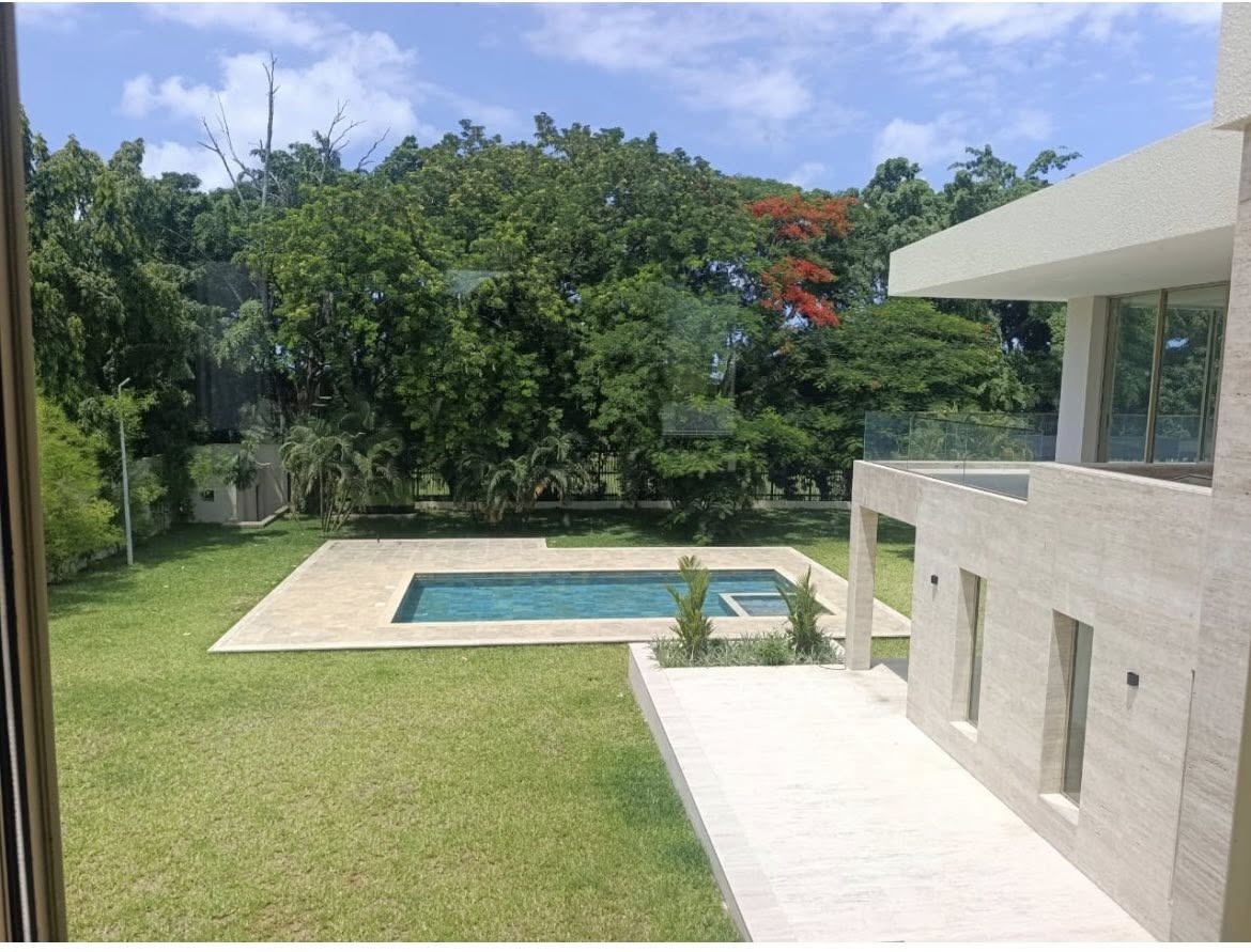 LOCATION : VILLA 15 PIECES - GOLF 1