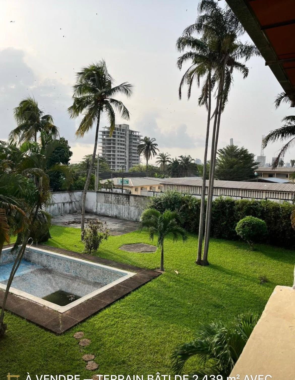 TERRAIN BATI - ABIDJAN PLATEAU